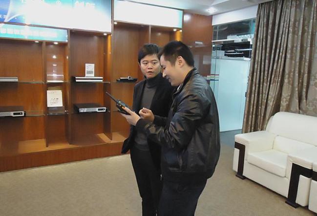 MT200移動單兵智能終端